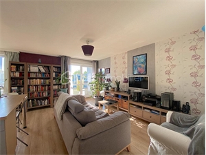 t4 à la vente -   33600  PESSAC, surface 83 m2 vente t4 - UBI469584839
